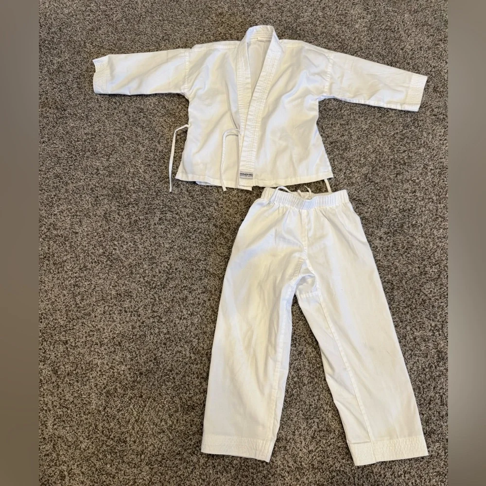 Little kids martial-arts Gi